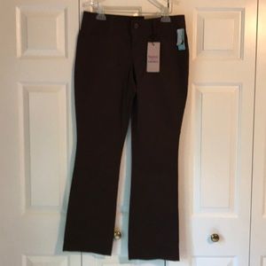 NWT Women’s Maurices slim boot brown pants